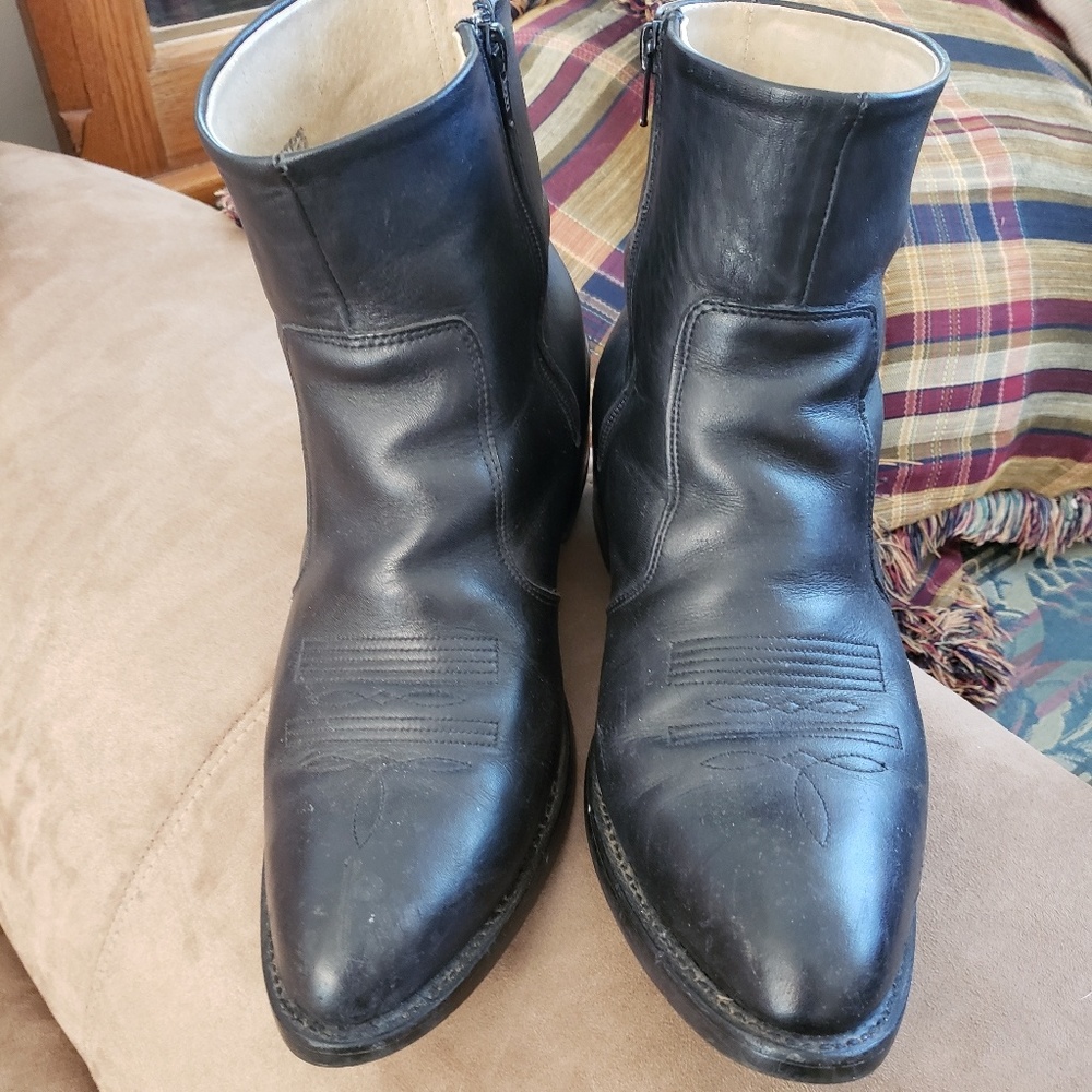 Mens boots